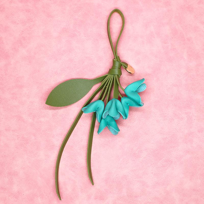 1PC Keychains Bag Charms Ornament Exquisite Mobile Phone Pendants High-End Osmanthus Shape Fashion Floral Shape Elegant Multicolor