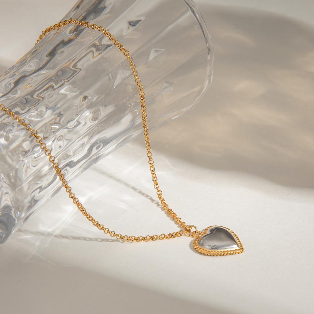 Yori Valentine's Day Gift Heart Love Romantic Pendant Necklace Stainless Steel Golden Collar Jewelry for Women
