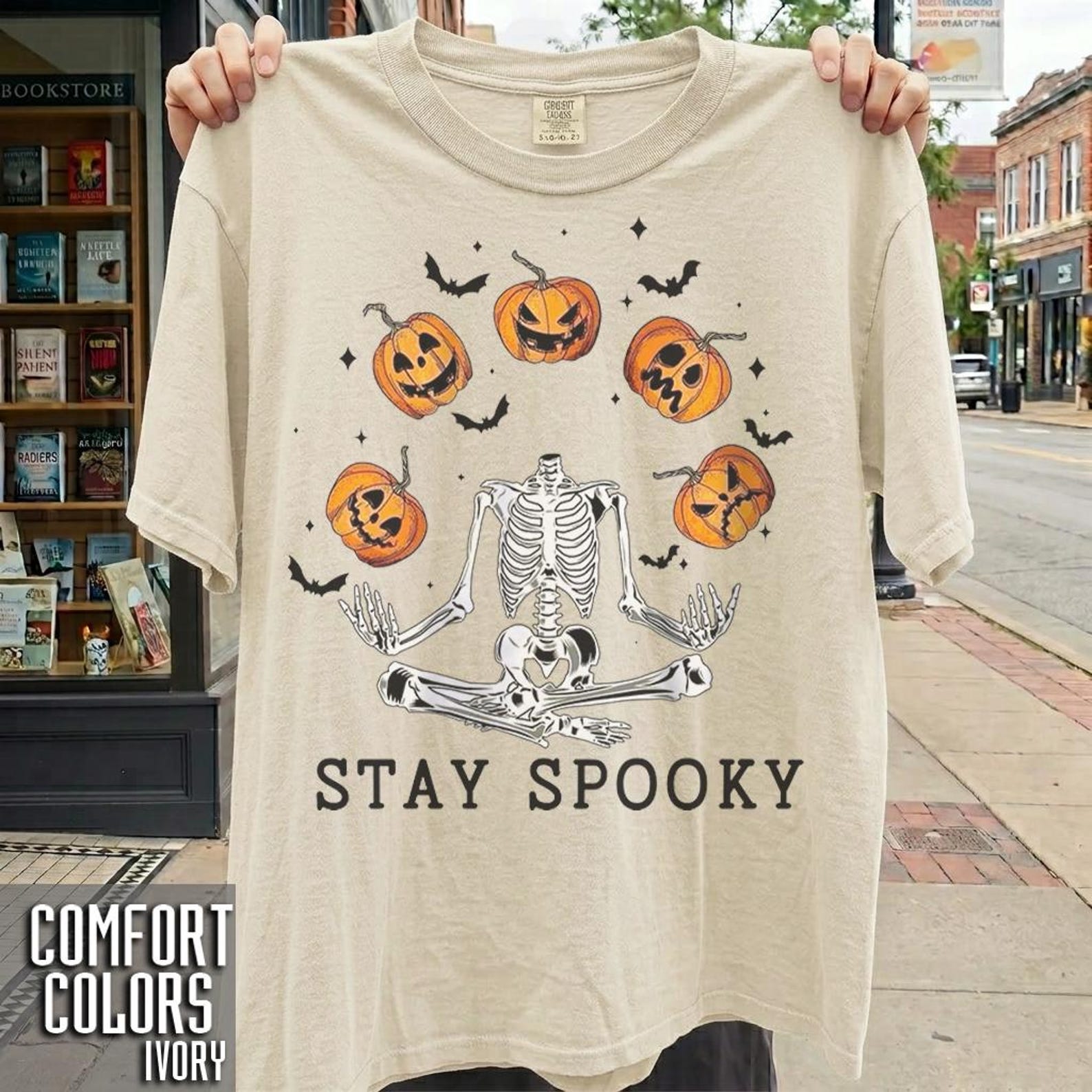 Stay Spooky Skeleton Pumpkin Halloween Tee L