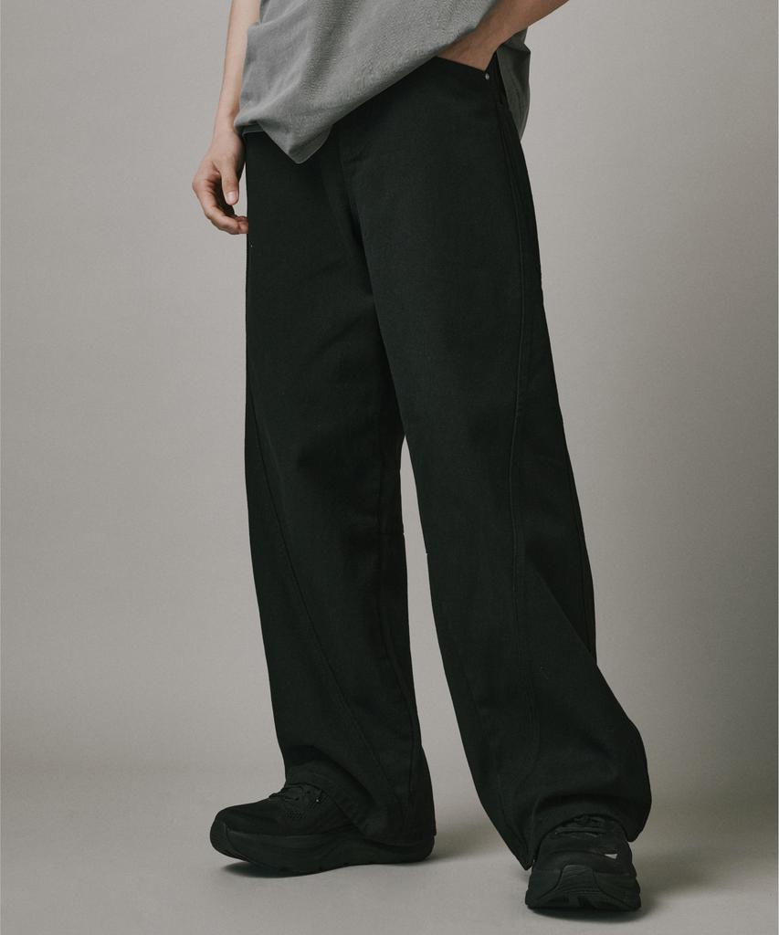 Beodeonteu Cut-Out Layered Cargo Wide Cotton Pants [Black]