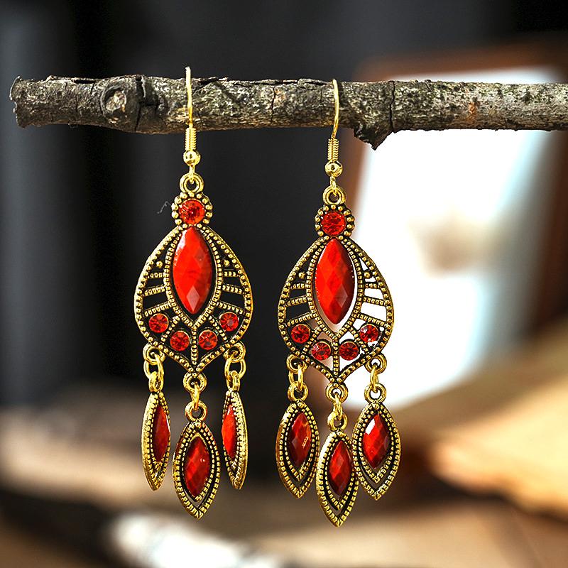 Ethnic Long Antique Gold Color Water Drop Earrings for Women Vintage Hollow Inlaid Rhinestone Elegant Earring Female Jewelry