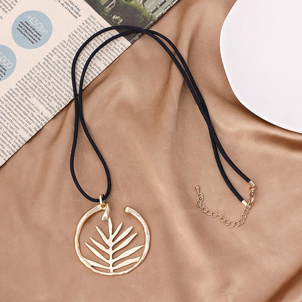 Metal Necklace Women'S Fashion Sweater Chain Long Leaf Personalized Long High-End Necklace