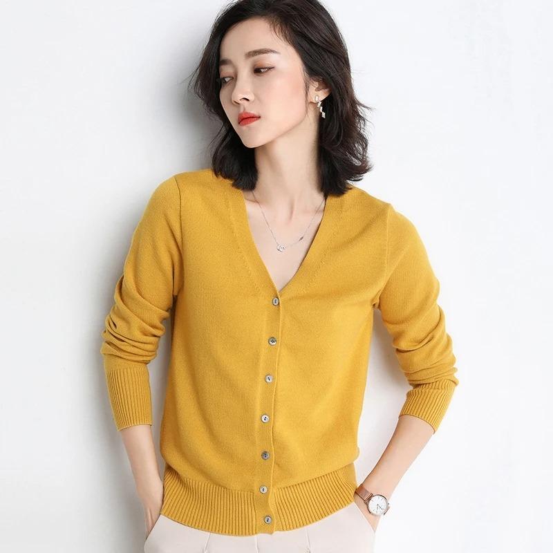 Women Knitwear V-Neck Single Breasted Button Pullovers Sweaters Women Fall Spring Long Sleeve Short Small Fresh Outer Wear Knitted Cardigan Tops