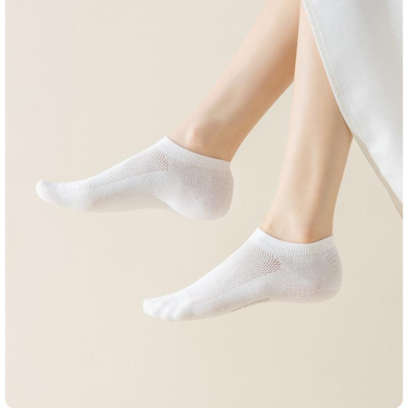 4 Pairs Women's Spring Summer Thin Cotton Socks Breathable Mesh Cotton Ankle Socks Odorless Anti-slip Invisible for Women