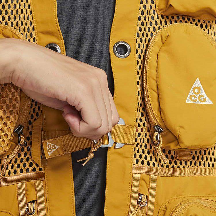 Nike ACG Buttles Vest Yellow DN3920-727