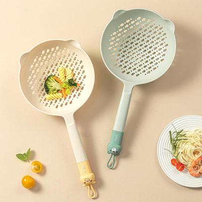 Large Fine Mesh Colander with Long Handle - Ideal for Noodles, Dumplings, and Hot Pot Straining