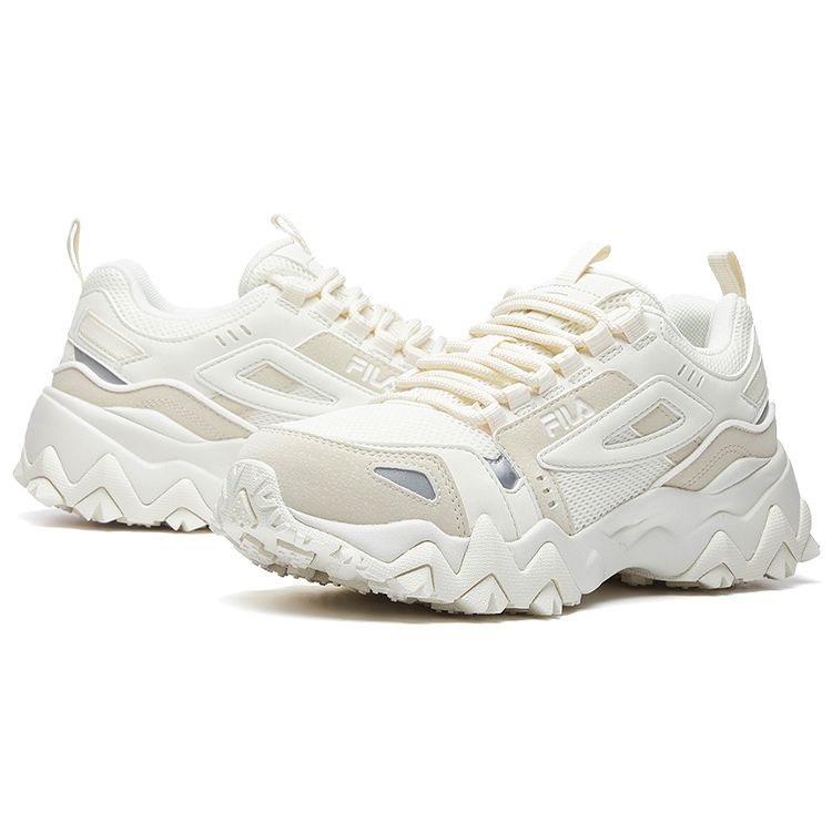 FILA Oakmont Fabric Retro Low-Top Lifestyle Sneakers Women sneakers Beige F12W031111FSA
