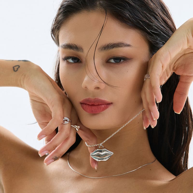 CALLOUTNEWYEAR Chubby Lips Necklace - 35mm_SILVER (Silver92.5)