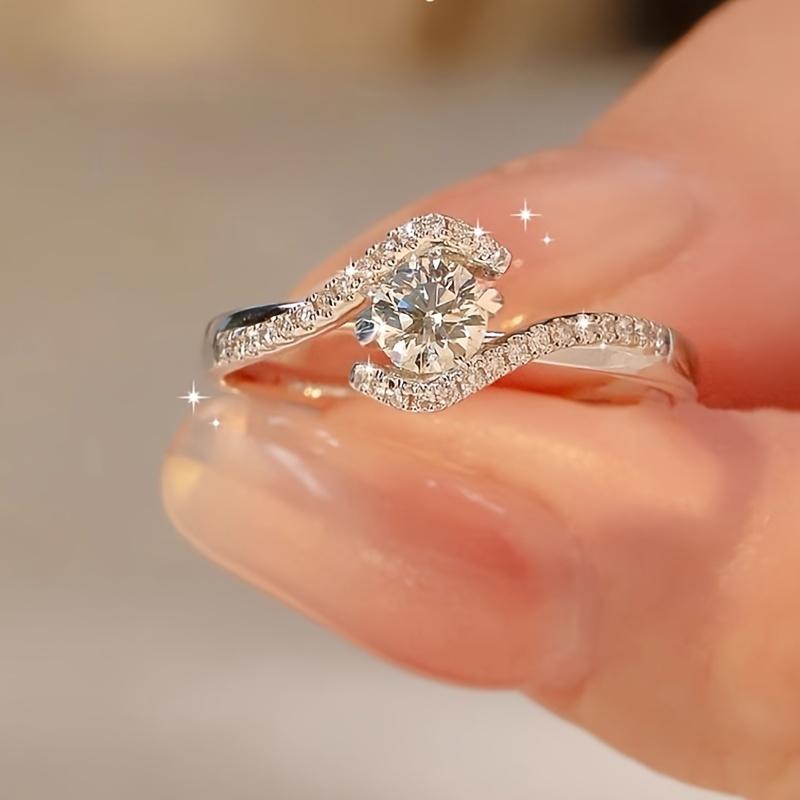 Elegant 925 sterling silver ring with diamond inlay, suitable for everyday wear and gift occasions, Valentine's Day jewelry, round engagement ring