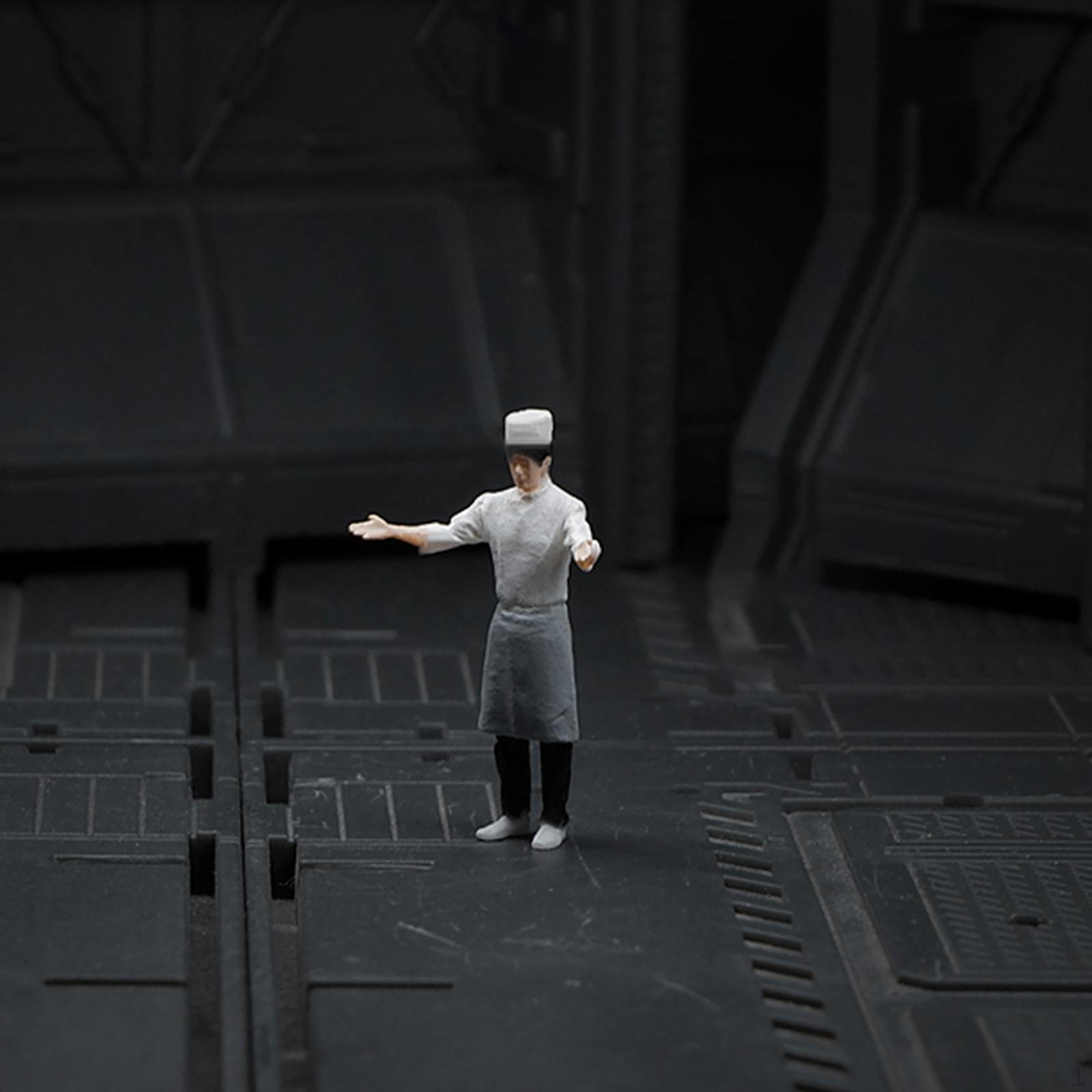 Hand Painted 1/64 BBQ Chef Figures Train Railway Miniature Scenes S Scale Movie Props Micro BBQ Chef B