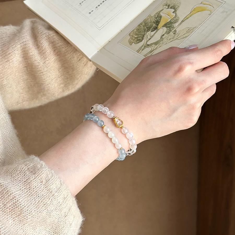 Bracciale di perline in pietra naturale bicolore, bracciale da donna versatile e di alta gamma per il pendolarismo, gioiello con temperamento di moda cinese