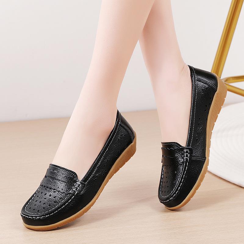 Spring new hollowed-out leather shoes medium and old women's single shoes, female real soft-soled wedges