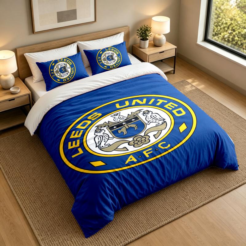 3-Piece Bed Sheet Set with Leeds United Design, 1 Flat Sheet and 2 Pillowcases for Bedroom