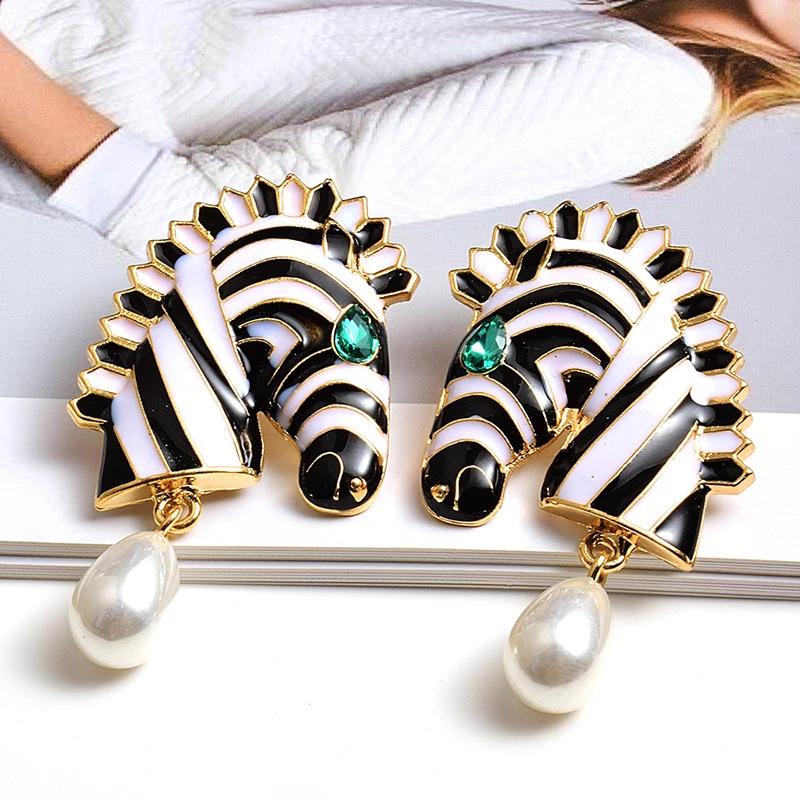 Retro Enamel Striped Zebra Piercing Earrings Green CZ Eye Teardrop Pearl Pendant Drop Ladies Fashion Animal Accessories