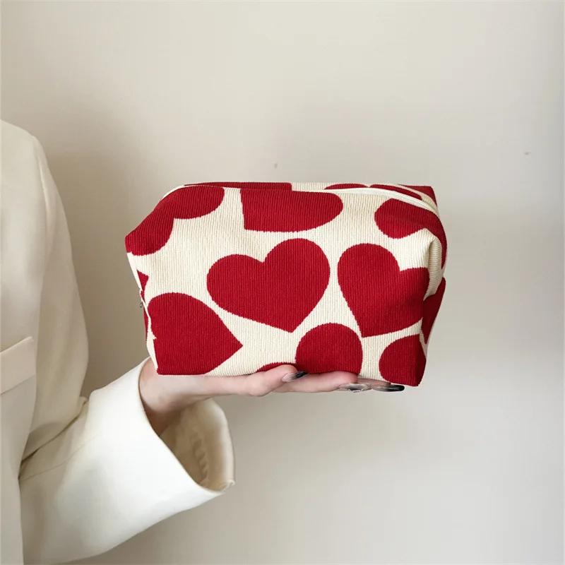 Women Large Capacity Heart Print Pattern Makeup Bag Clutch Cosmetic Organizer Travel Wash Toiletries Storage Bag Makeup Pouch