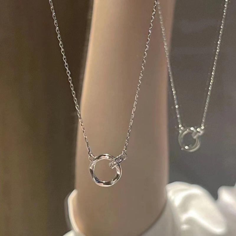 Mobius Intertwined Round Zirconia Couple Necklace Clavicle Chain Light Luxury Punk Geometric Sweet Cool Jewelry Party Gift