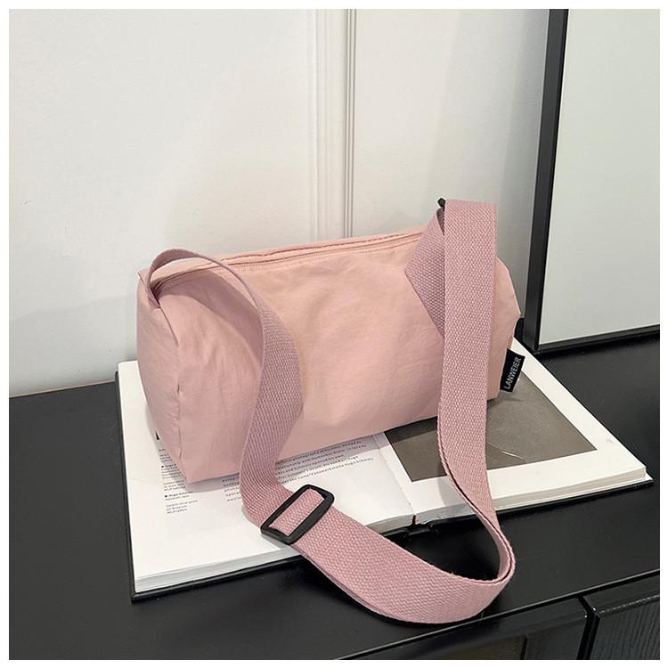 Simple Solid Color Large Capacity Lightweight Women Casual Cylindrical Bag