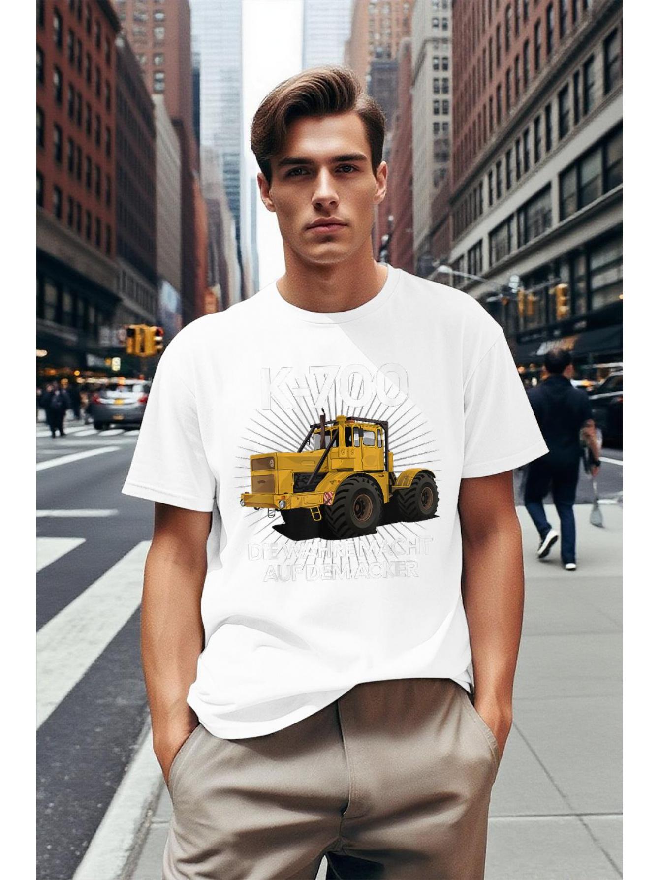 Traktor Kirowetz K700 Heavy-Duty Construction Truck Graphic T-Shirt for Men & Women | German Tractor Fan Apparel M