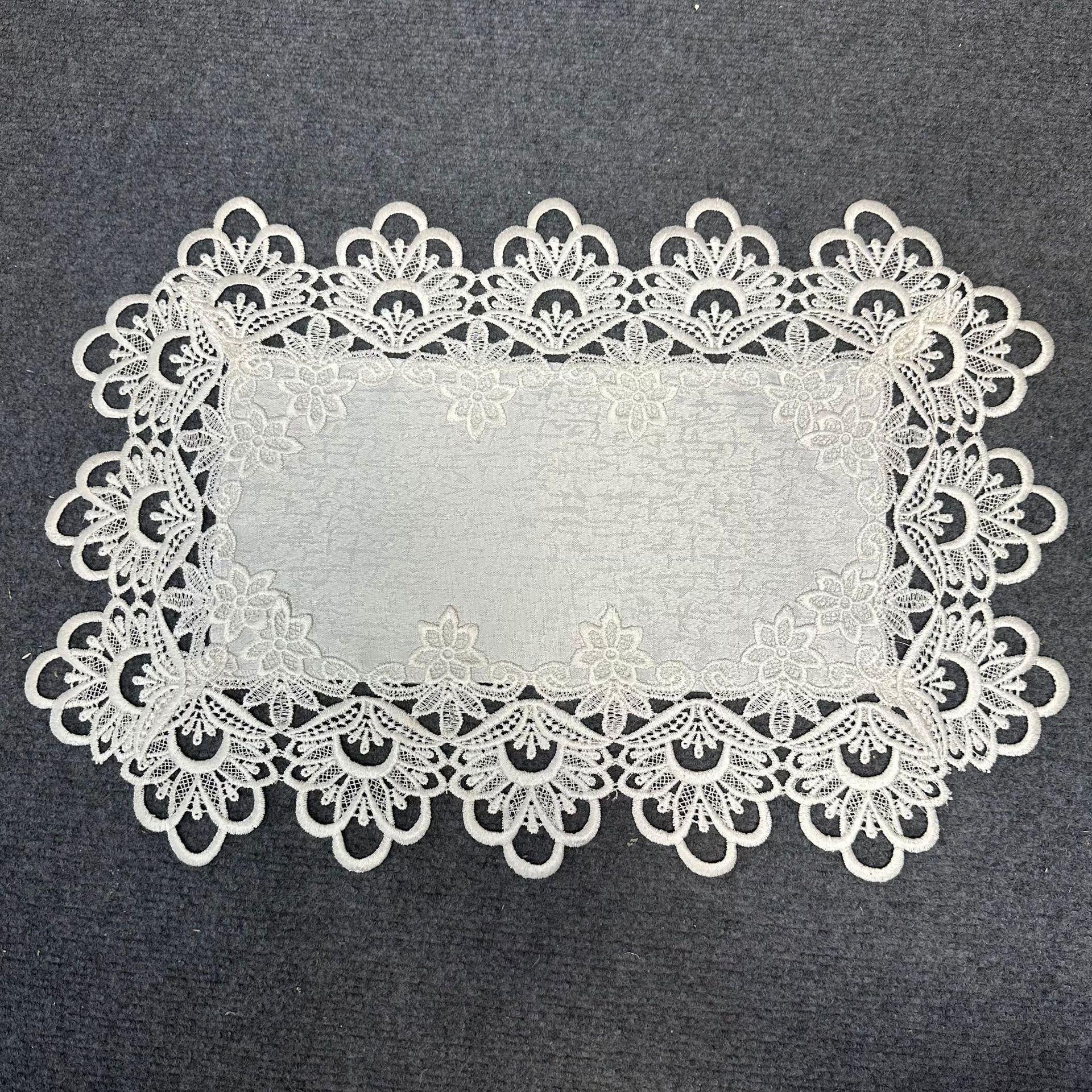 

Европейские белые кружевные салфетки под приборы: Элегантный декор стола с узором из коры для свадеб 30x45 cm белый