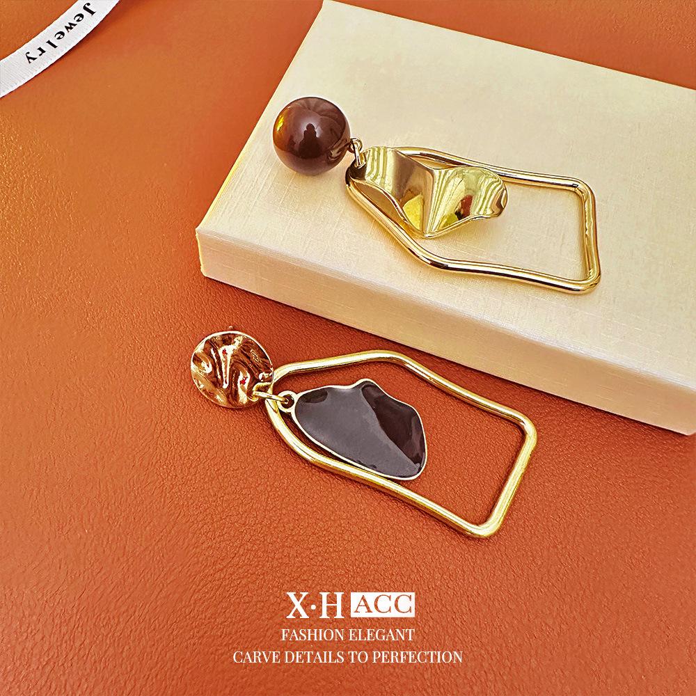 Vintage Bow Earrings: Timeless, High-End Retro Fashion Accessory