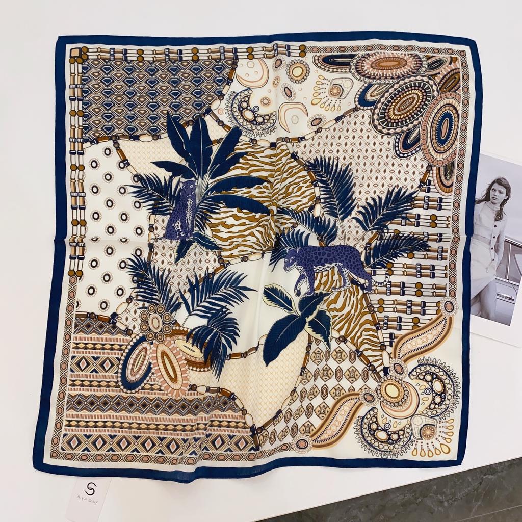 2024 New Fashionable Versatile Silk Scarf 68 Cm Printed Sunscreen Decorative Small Square Scarf Velvet Texture Scarf