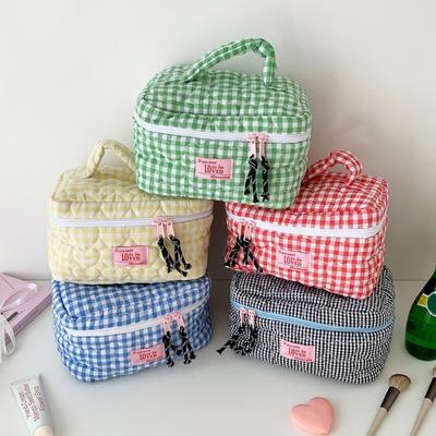 Quilted Heart Design Plaids Cosmetic Organizers Featuring Hand Carry Handle Large Capacity For Gym And Daily Essential