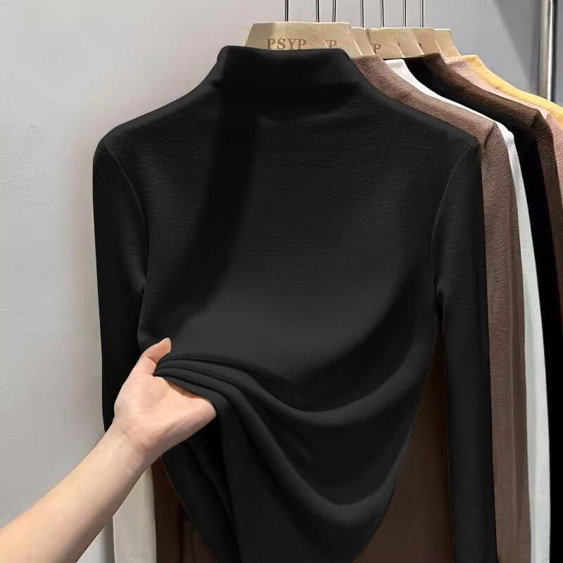 

Женская бархатная рубашка-полуводолазка облегающего кроя с длинным рукавом на осень/зиму