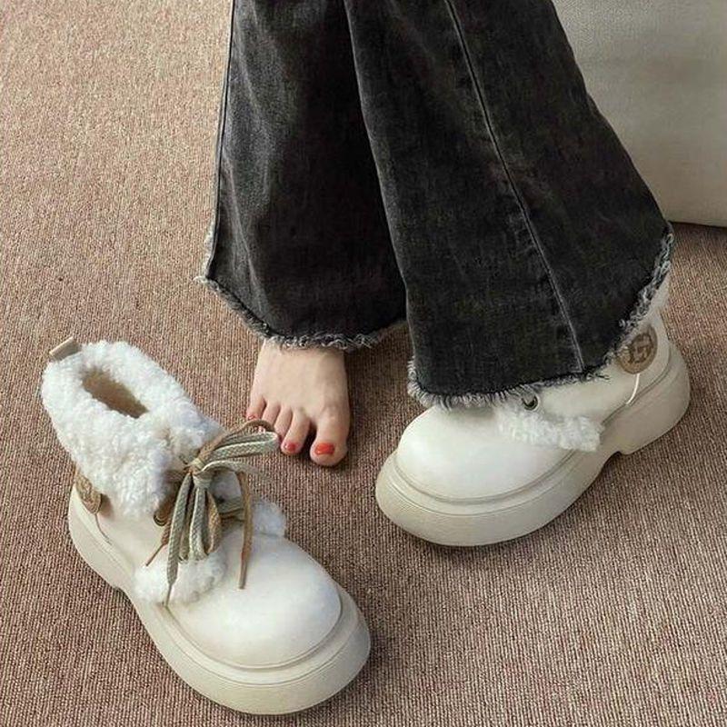 Snow Boots Women's 2025 Winter New Thick-soled Velvet Warm Lamb Wool White Martin Boots Versatile Cute Short Boots