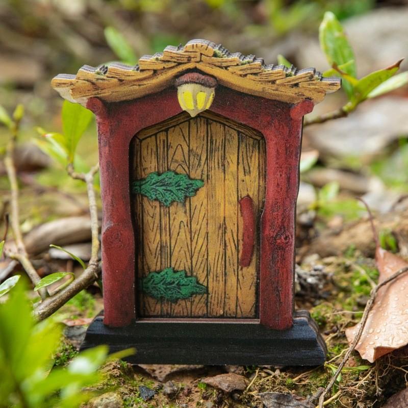 Garden Fairy Door Decor With Wooden Tree Art For Home And Garden Beauty