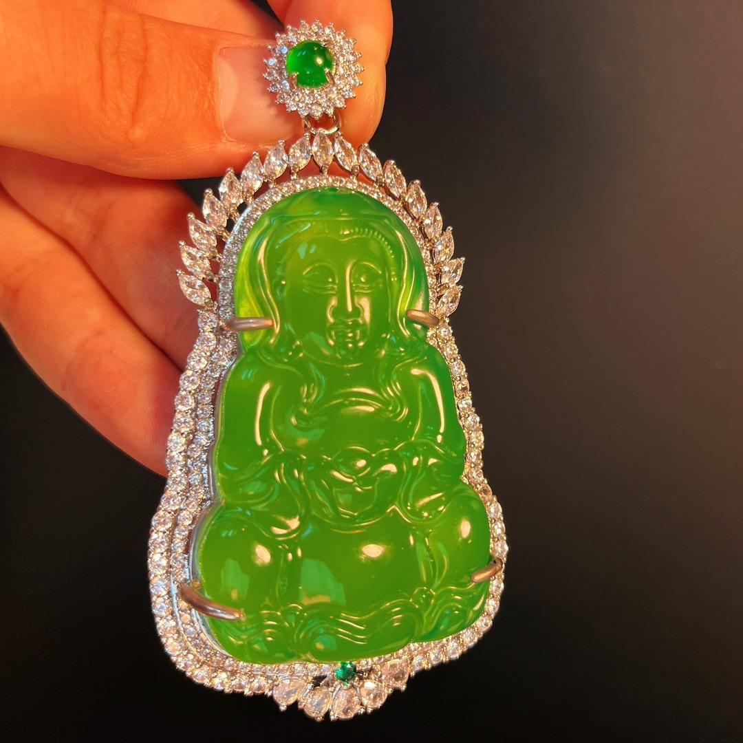 Full Of Green Sun Green Natural Agate Chrysoprase Pendant Female Micro-Inlay Real Shot Fidelity