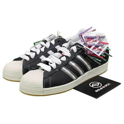 

Adidas Korn x Superstar 30-річчя IH1313 EU 42.5 чорний/яскраво-червоний