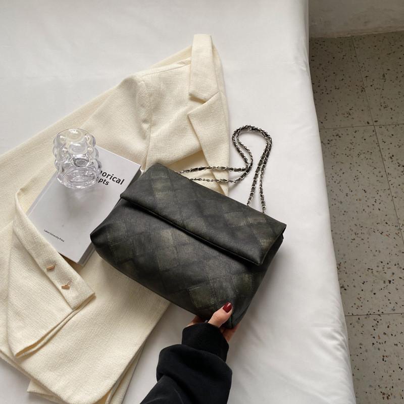 Trendy Casual Black Pu Tote Bag For Women Spacious Simple Design For Everyday Use