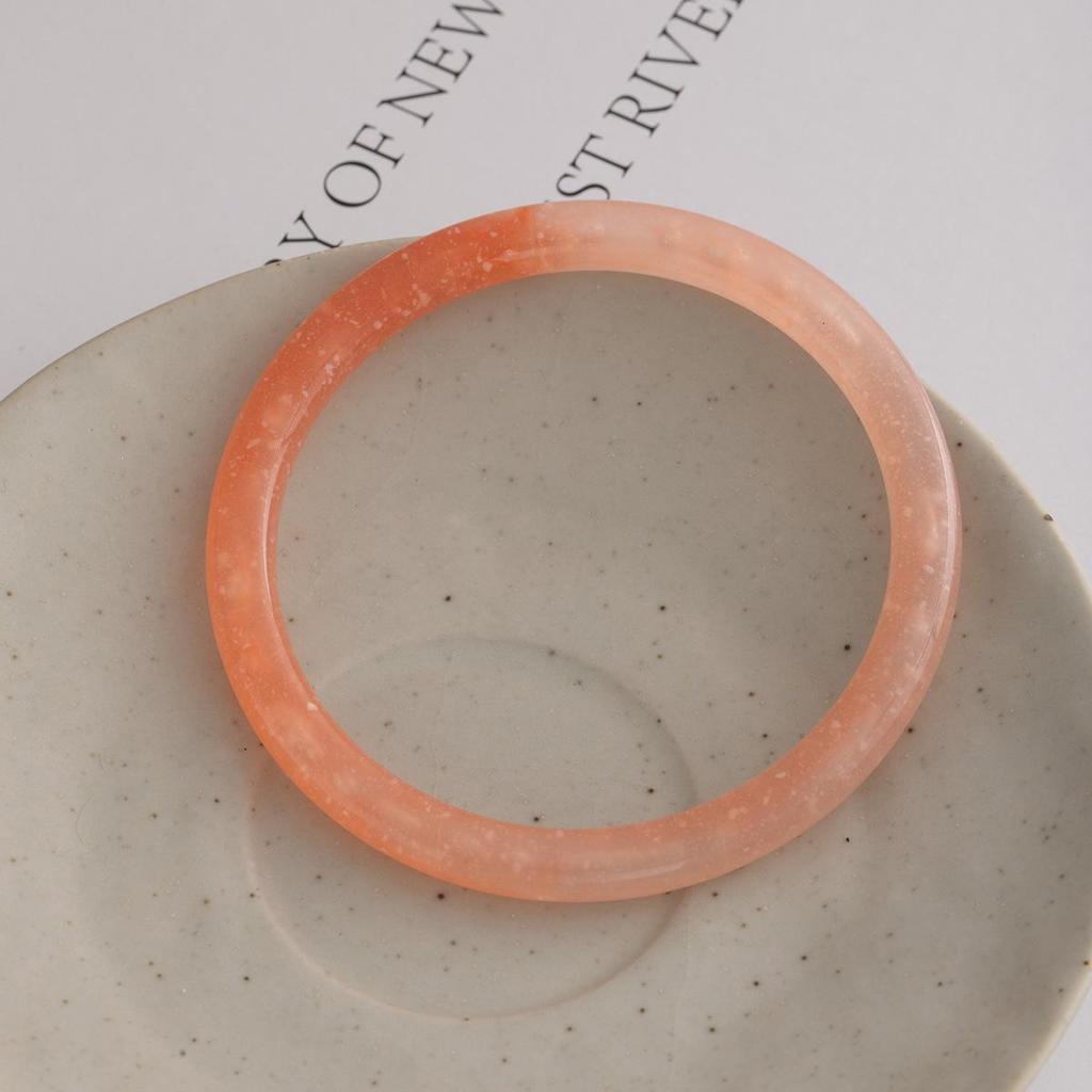 Retro Acrylic Circle Bracelet & Earrings: Elegant, Simple, Cold Style