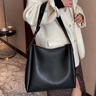 Guangzhou High-quality Women's Bag Generation Large-capacity Commuter Bag Leather Shoulder Tote Mother and Child Bag