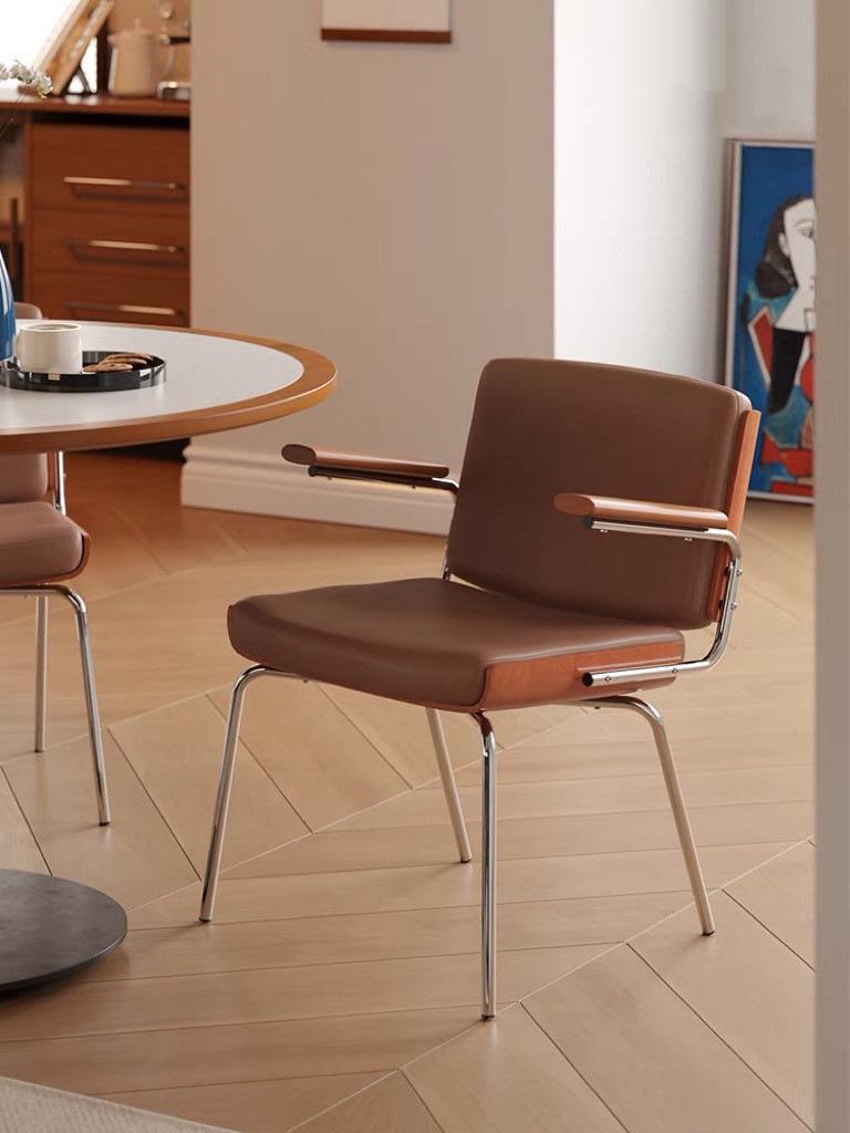 Retro Wabi-Sabi Style Luxury Dining Chair - Vintage Makeup or Dining Chair