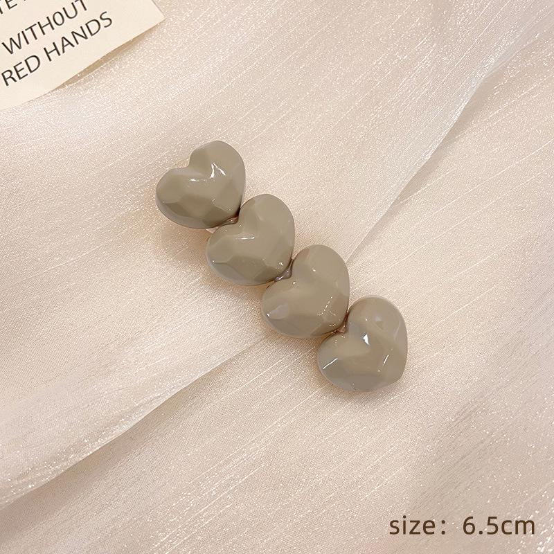 Checkerboard Black & White Plaid Hairpin: Simple, Seamless Duckbill Clip for Women