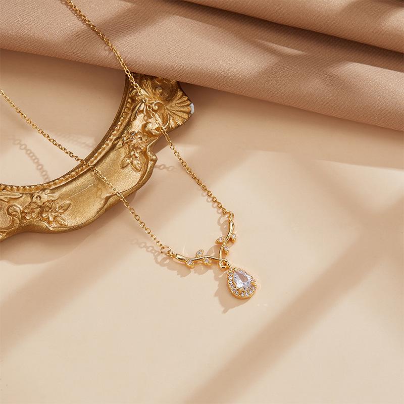 Yilu Has Your Necklace Female Design Cold Wind Collarbone Chain For Girlfriend'S Birthday Gift