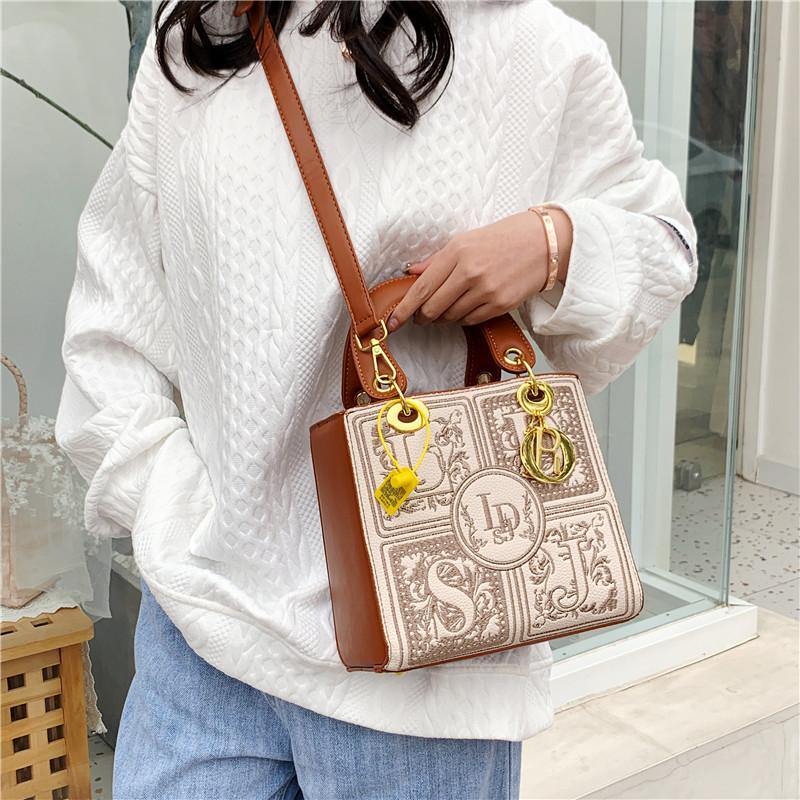 Kobiety teksturowane torby na ramię 2023 nowe kontrastujące kolory torby kurierskie szerokopasmowe kobiece kwadratowe torby Pu skórzane eleganckie torby