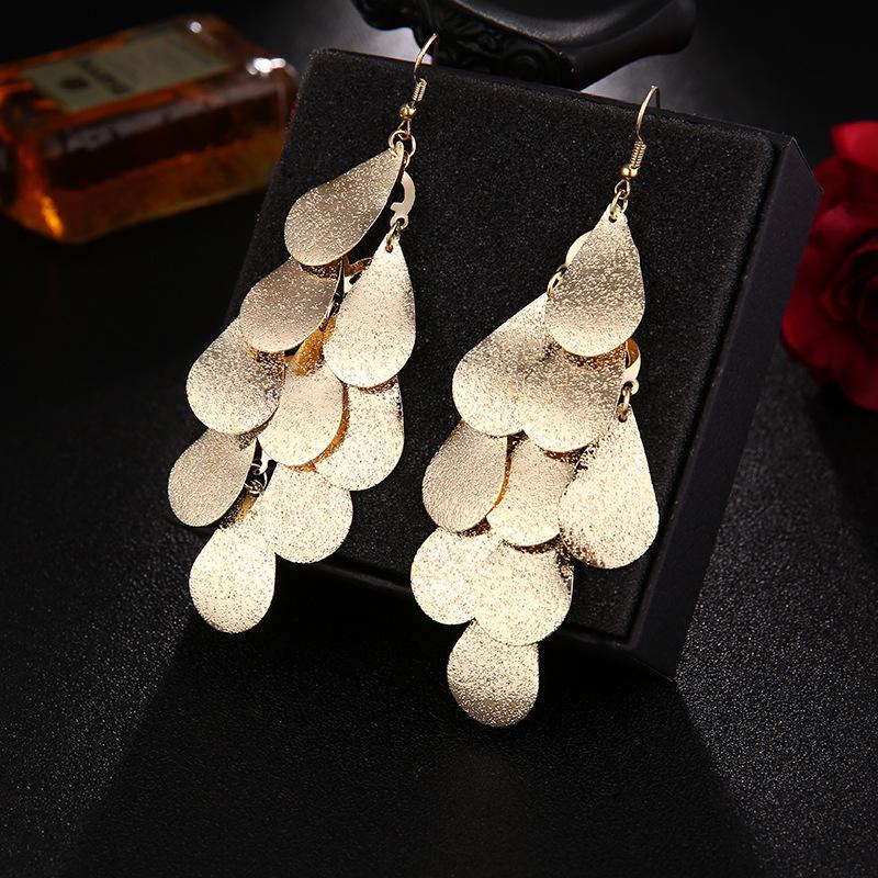 European and American Earrings, Fashionable Styles, Fashionable Metallic Exaggerated Tassels, Elegant Long Trendy Element Earrings and Pendants