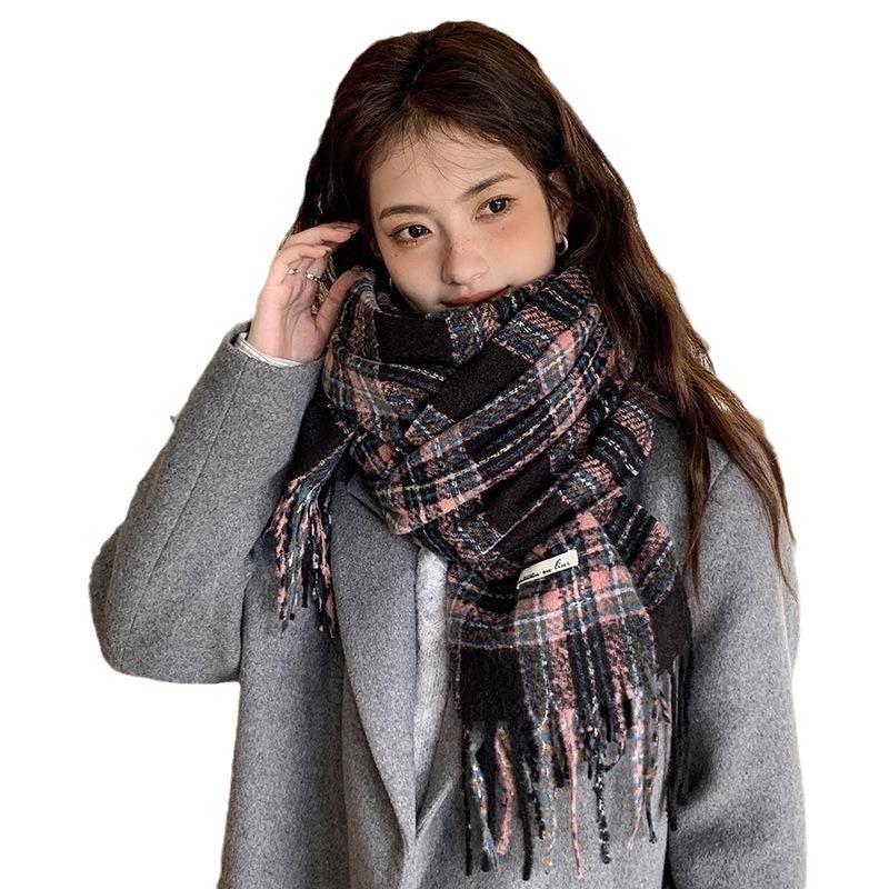 British retro scarf, Christmas red apple atmosphere, girls' high-value plaid soft waxy scarf, warm in winter