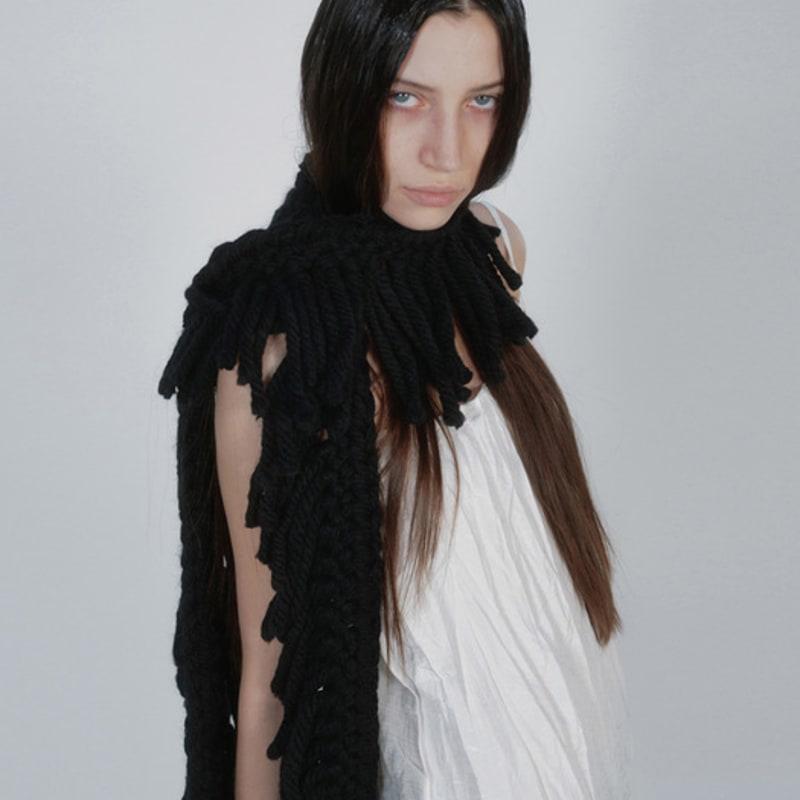 NOTHINGEVERYTHING HANDMADE FRINGE SCARF In BLACK