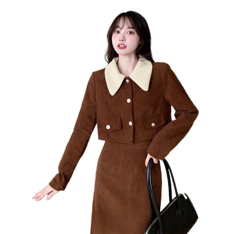 French Chic Corduroy Two-Piece Set: Doll Collar Jacket & Mid-Length Skirt for Autumn/Winter