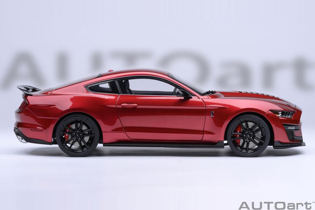 AUTOart Scale Ford Mustang Shelby GT500 Finished Product 73098 1/18 (Red/Black Stripes)
