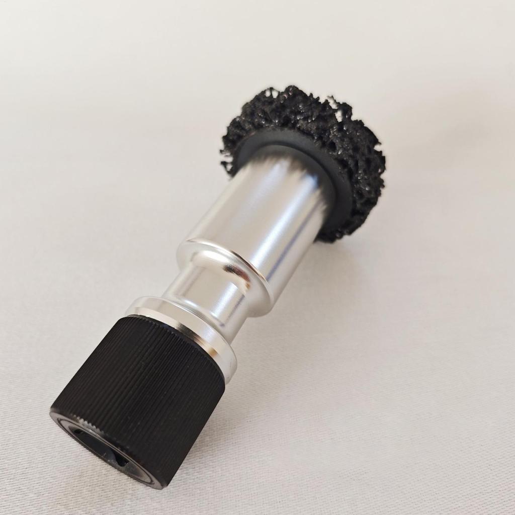 Brake Hub Cleaning Tool Car Hub Rust Removal Rotary Wheel Axle Head Rust Removal Tool For Vehicle Outdoors Garage Motorcycle