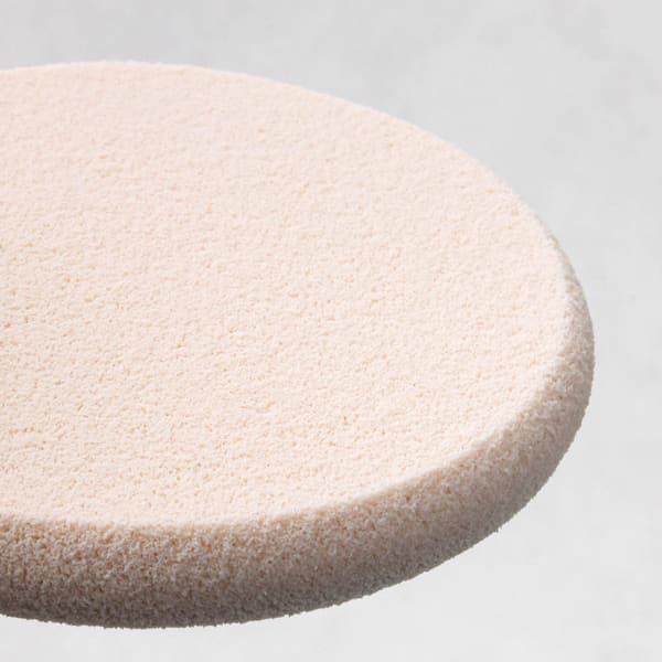 2 Round Puffs (Including Carrying Case)