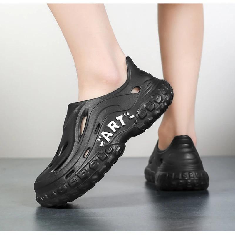 Men's Summer Sandals EVA Lightweight Perforated Shoe Breathable Men's Non Smelly Shoes with Thick Soles and Toe Caps Beach Shoes