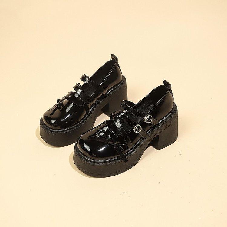 

Модные милые туфли в стиле Лолиты на платформе с круглым носком и толстым каблуком с перекрещивающимися повязками. Женская обувь Kawaii. Туфли для косплея в стиле Мэри Джейн с пряжкой в форме сердца. 35 чёрный