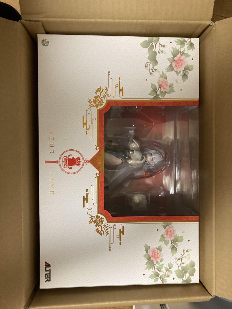 

[USED] Serious Blue Clouds Reflecting Blue Waves Figure Alter