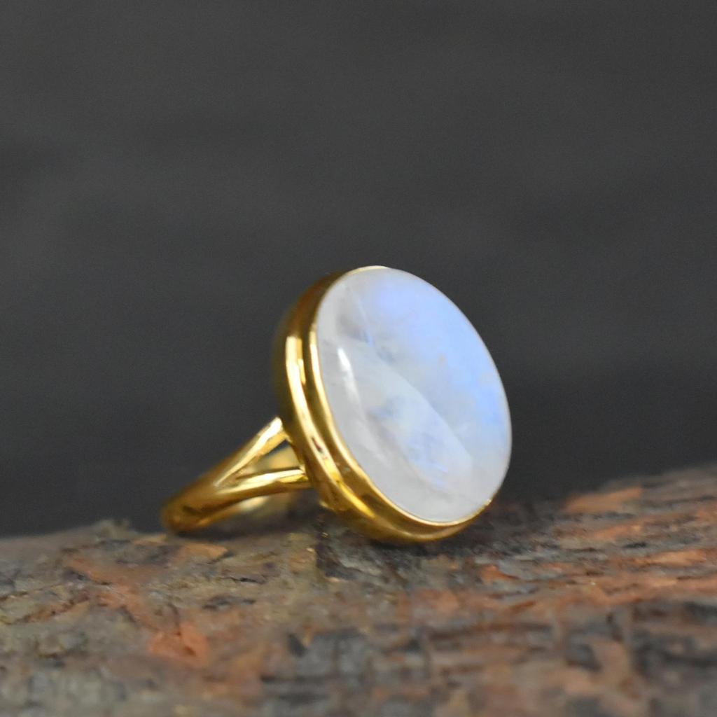 Natural Blue Rainbow Moonstone 925 Sterling Silver Yellow Gold Overlay Ring Jewelry
