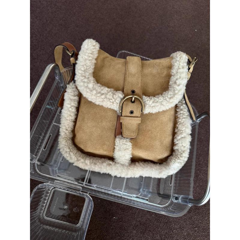 Korean Retro Style Women's Suede Fluffy Lamb Wool Shoulder Bag - Autumn/Winter Collection.
